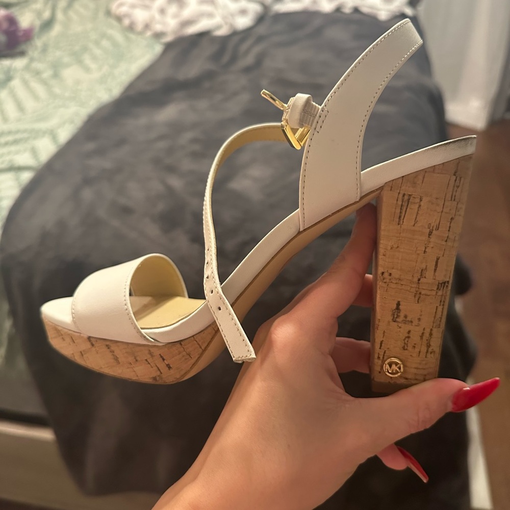 💖 MK SIZE 8 HEELS